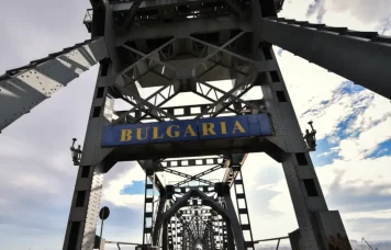Consiliul Ruse cere Bulgaria să elimine taxa de 2 euro pentru autoturisme