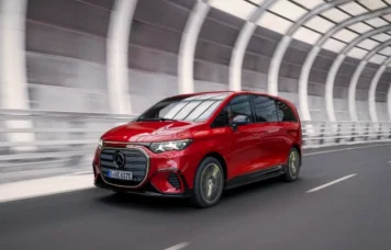 Noul Mercedes-Benz VLE este acum disponibil pentru comandă cu tracțiune integrală, noi versiuni de bază și posibilități extinse pentru configurare personalizată