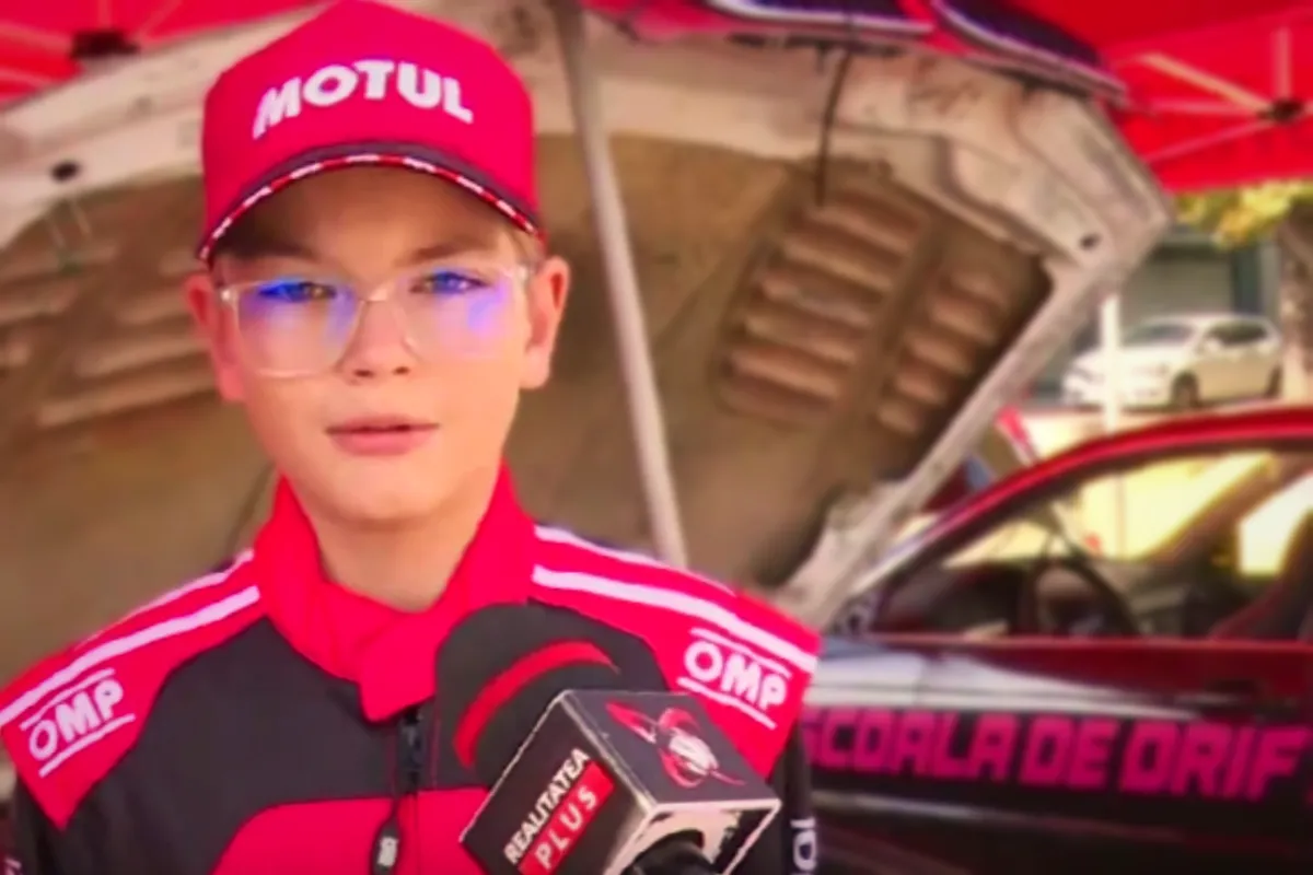 Tudor, doar 13 ani, se bate cu campionii țării la drift